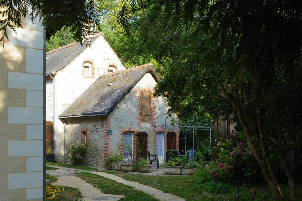 Bed and Breakfast Le Moulin De La Planche Cerelles Экстерьер фото