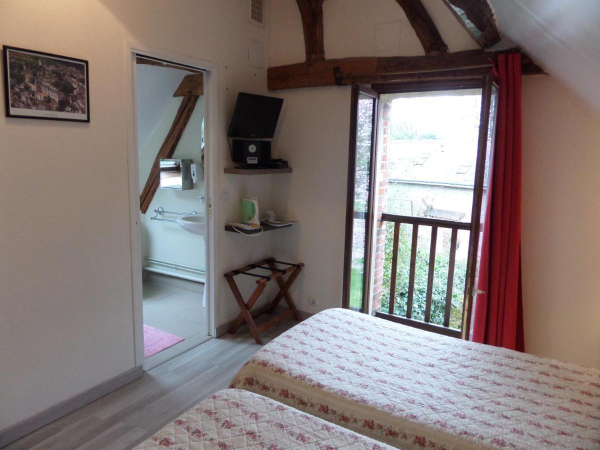 Bed and Breakfast Le Moulin De La Planche Cerelles Экстерьер фото